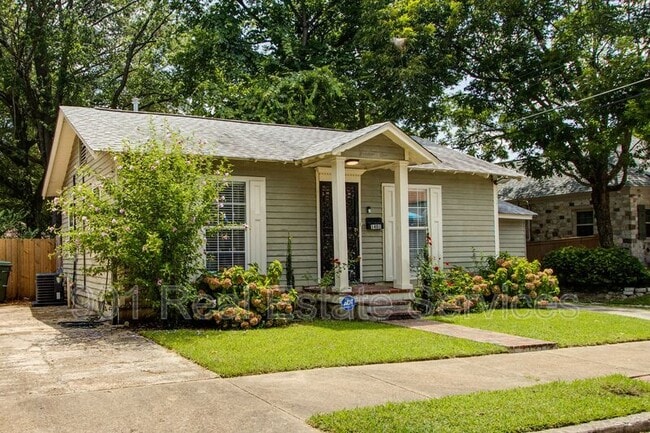 Building Photo - 1401 Linden Ave
