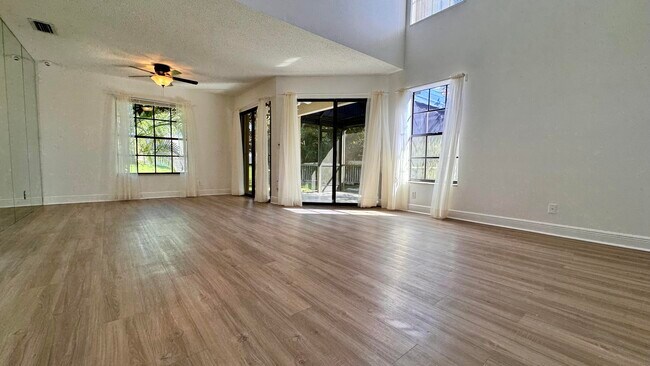 Building Photo - 1746 Harborside Cir