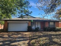 Building Photo - 3820 Modlin St