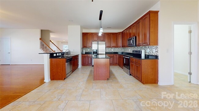 Building Photo - 2102 Big Pine Dr