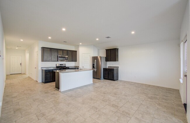 Building Photo - 7527 Cynomys Ct