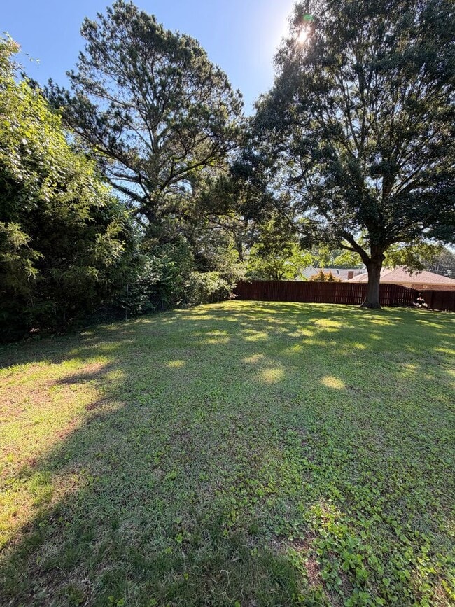 Building Photo - 125 Camp Ground Rd