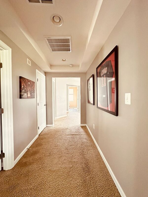 Building Photo - 4536 Briarwood Dr