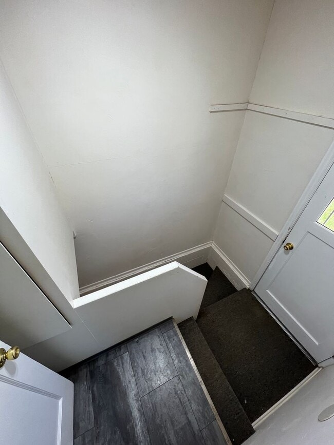 Building Photo - 1012 Pleasant Ave