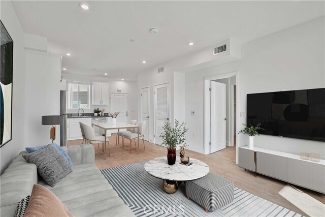 Building Photo - 8750 Sepulveda Blvd