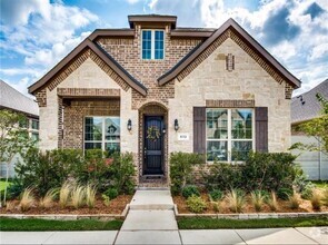 Building Photo - 832 Parkside Dr