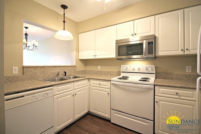 Building Photo - Pool view 2 Bedroom Unit at The Florida Cl...