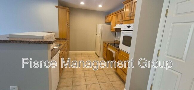 Building Photo - 5 Salley Sweet