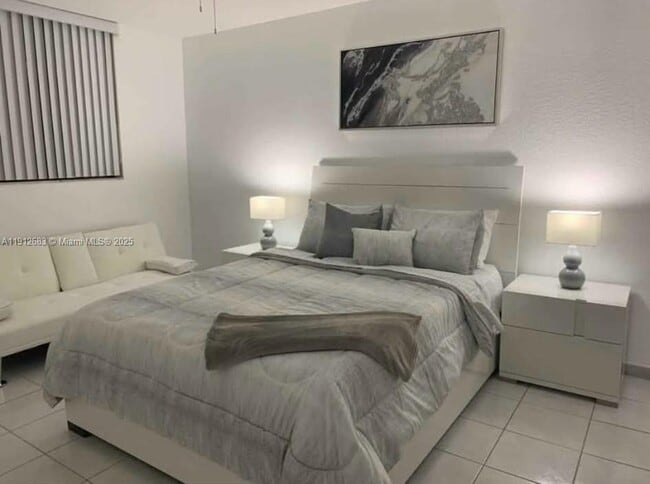 Building Photo - 8000 SW 149th Ave