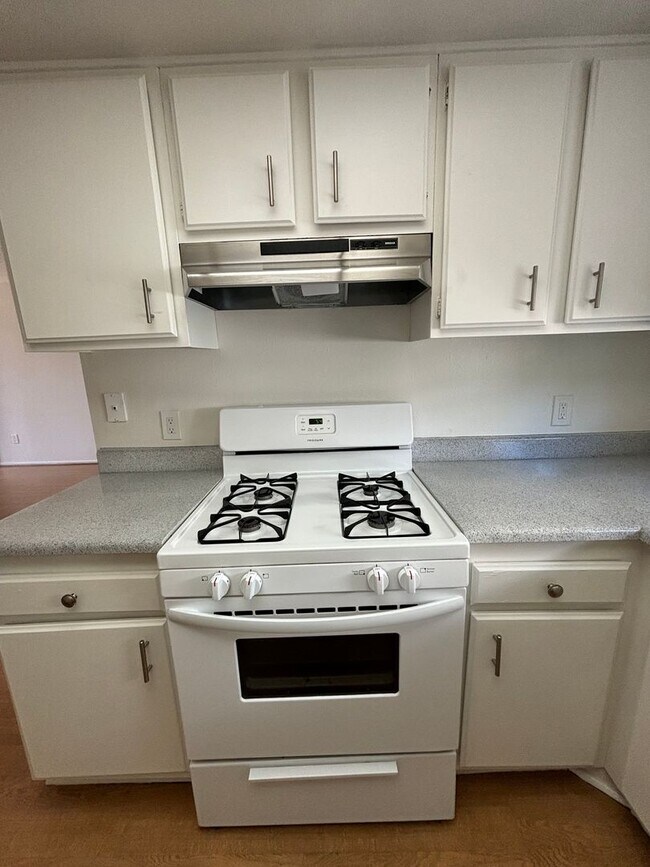 Building Photo - Orange Grove, 1232-1234