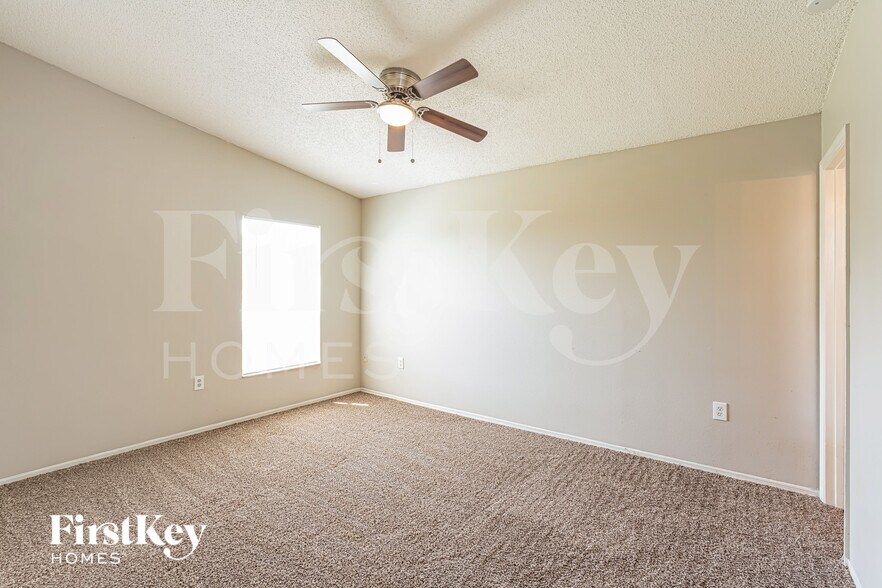 Building Photo - 468 Emerald Cove Loop