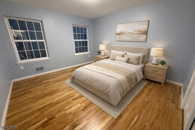 Building Photo - 527 4th Ave