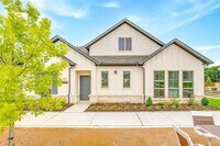 Building Photo - 6142 Lavanda Ave