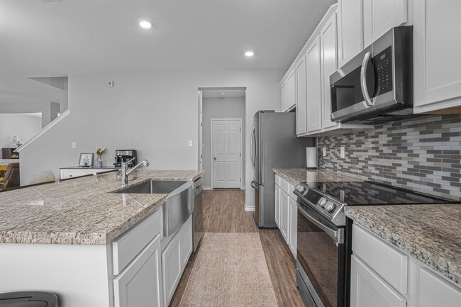 Building Photo - 1506 Sombras Dr