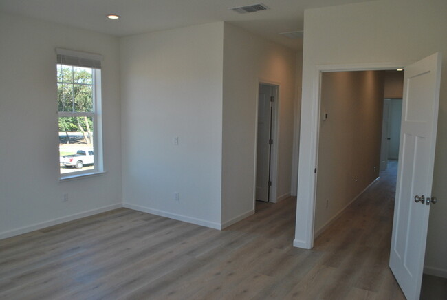 Building Photo - 7064 Auburn Blvd