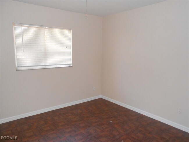 Building Photo - 3912 9th St SW