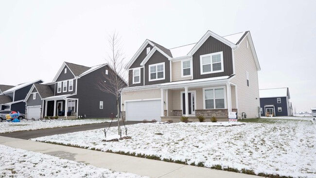 Building Photo - 1717 Longhill Dr