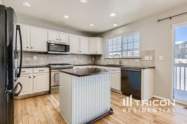 Building Photo - 17897 Domingo Dr