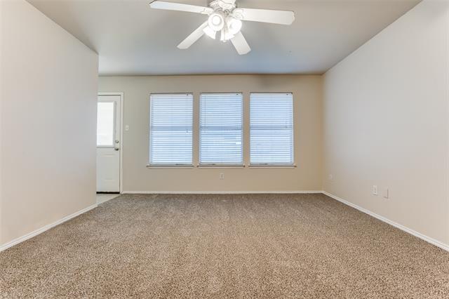 Building Photo - 404 Oxford Dr