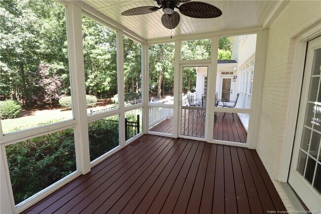 Building Photo - 110 Guymon Ct