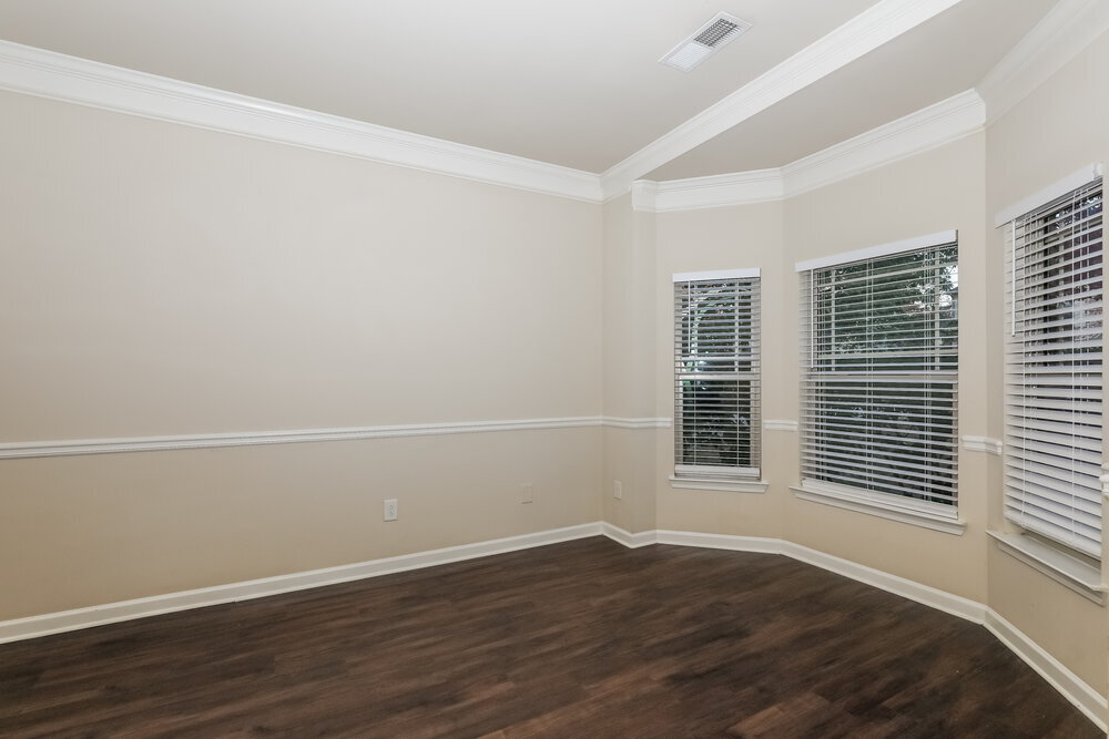 Building Photo - 576 Camano Way