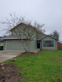 Building Photo - 3 bedroom - recently renovated home