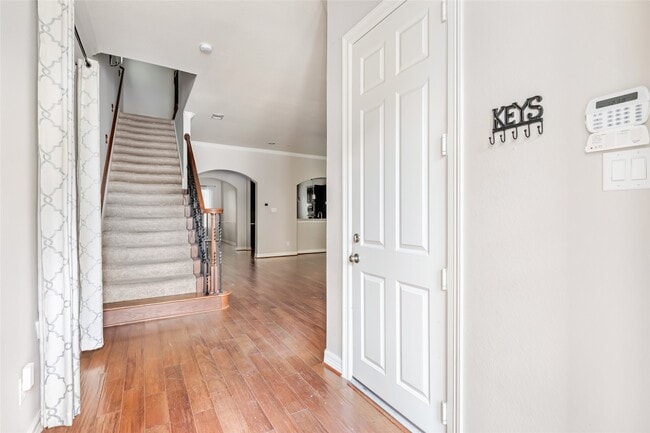 Building Photo - 2817 Shadow Woods Ct