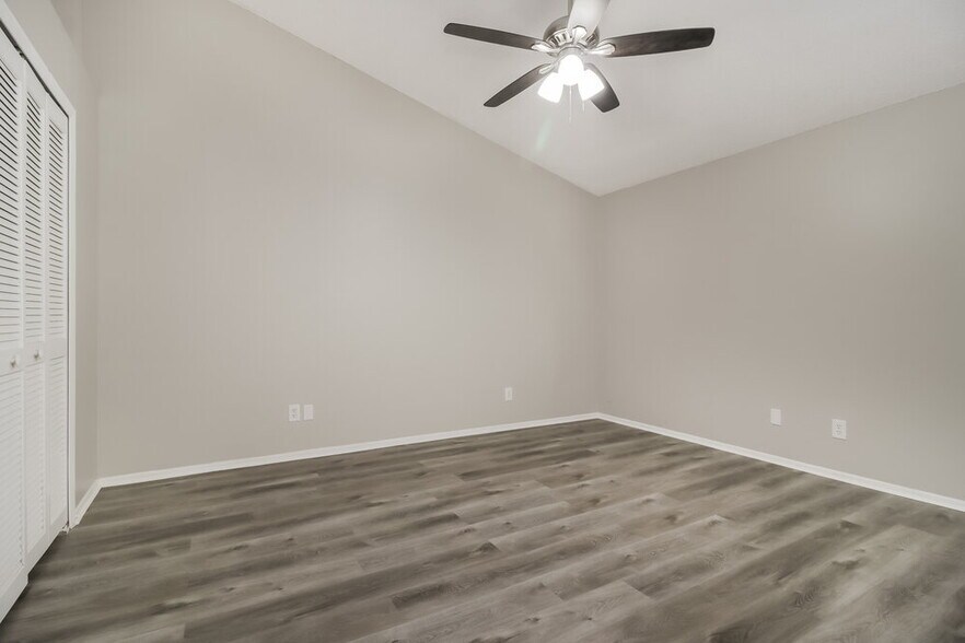 Building Photo - 1086 Manigan Ave