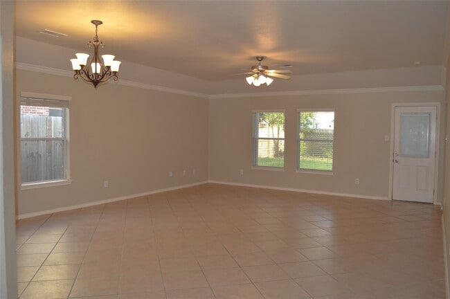Building Photo - 17115 Sheffield Pines Ln