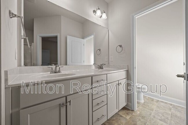 Building Photo - 75 Rolling Waters Ct