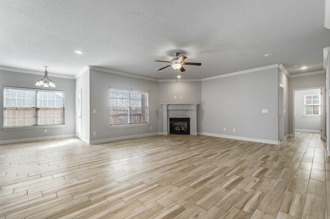 Building Photo - 2237 Aspen