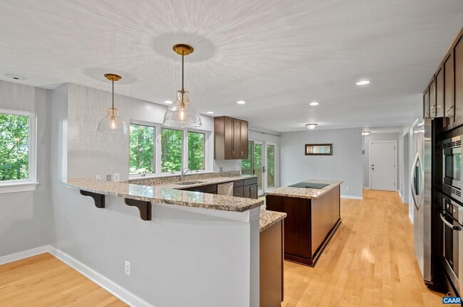 Building Photo - 501 Rookwood Pl
