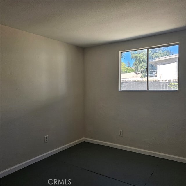 Building Photo - 861 N San Gorgonio Ave