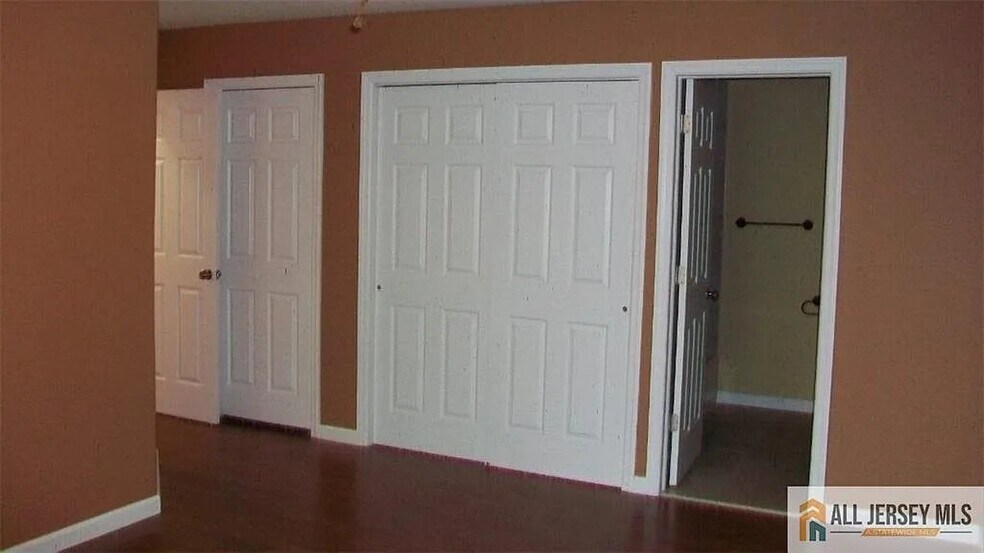 Building Photo - 1209 Harbour Club Dr