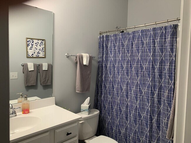 Building Photo - 153 Backfield Pl