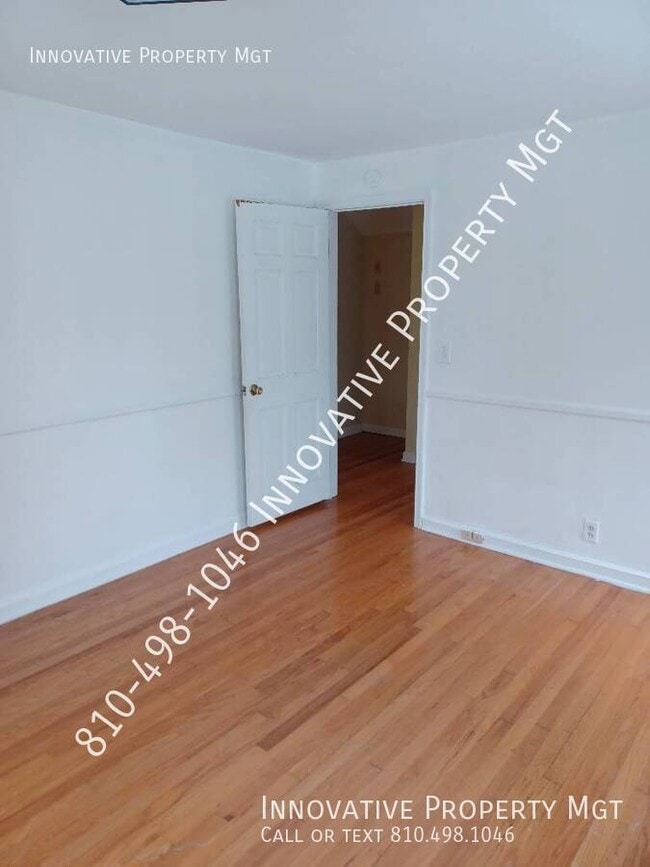 Building Photo - 611 Roome Ct