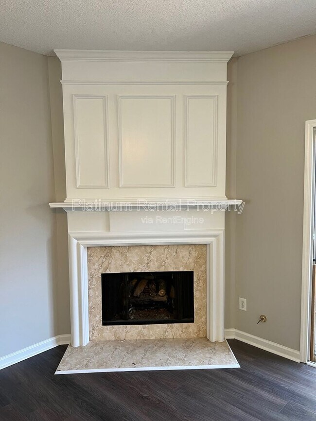 Building Photo - 1030 Kilmington Ct