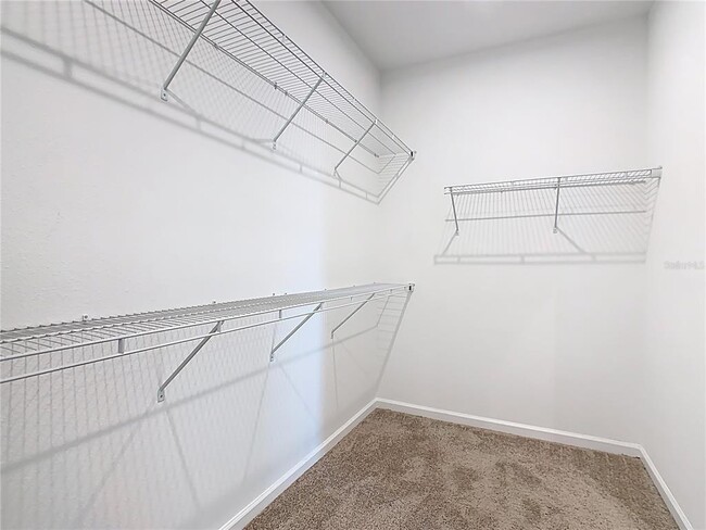 Building Photo - 1043 Lakeshore Breeze Pl