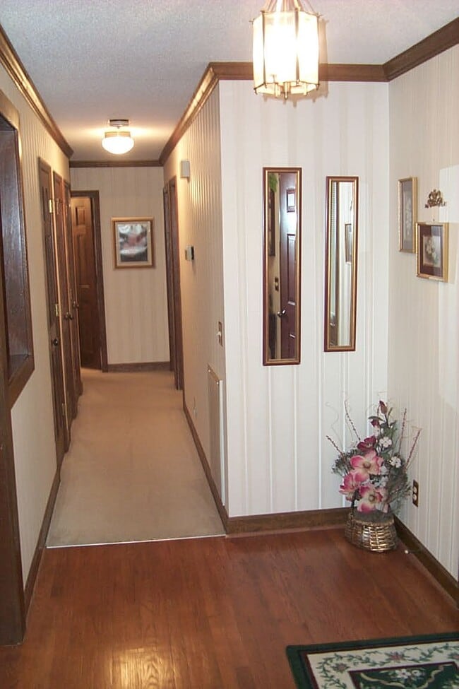 Building Photo - 7504 Milestone Ct