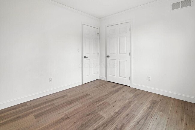 Building Photo - 39 Groton Dr