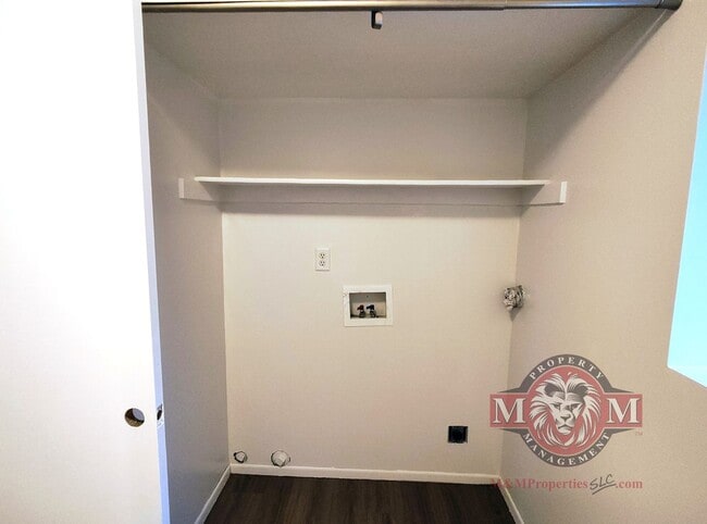 Building Photo - Beautiful Remodeled 4 Bd 2 Bath Home