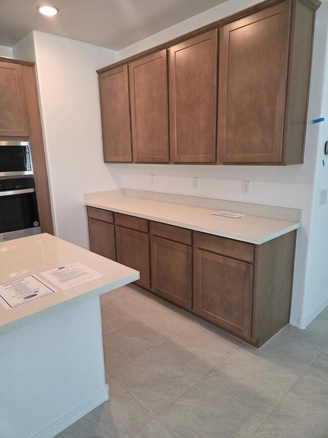 Building Photo - 22457 E Watford Dr