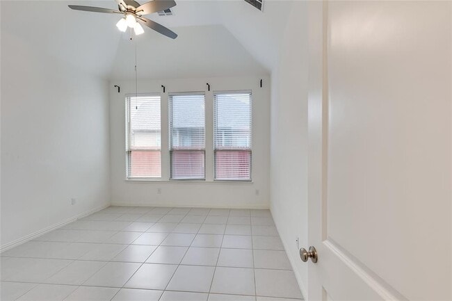 Building Photo - 2908 Consuelo Wy