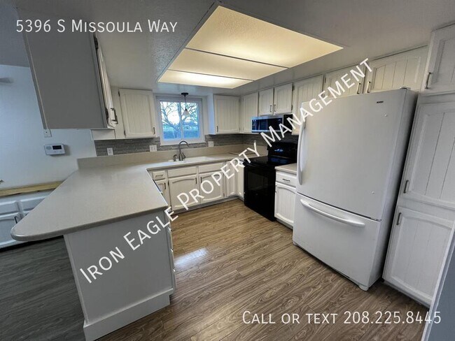 Building Photo - 5396 S Missoula Way