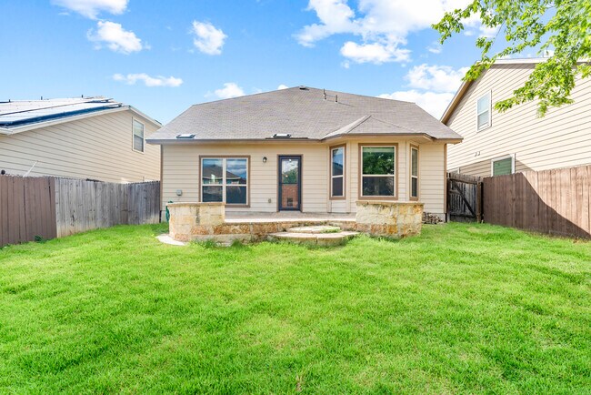 Building Photo - 5938 Cielo Ranch