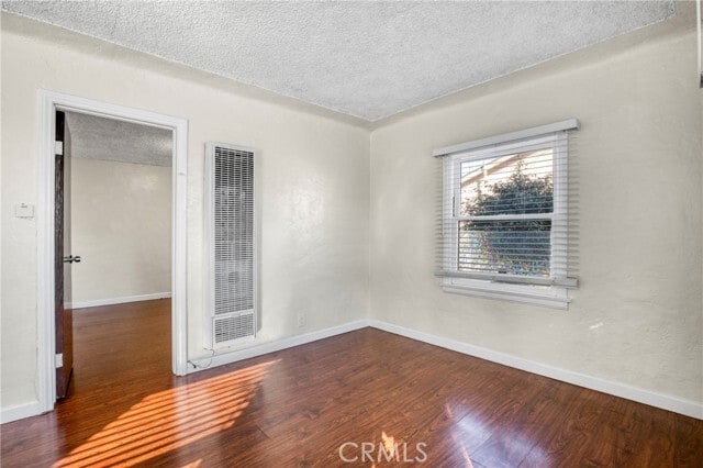 Building Photo - 959 W 17th St