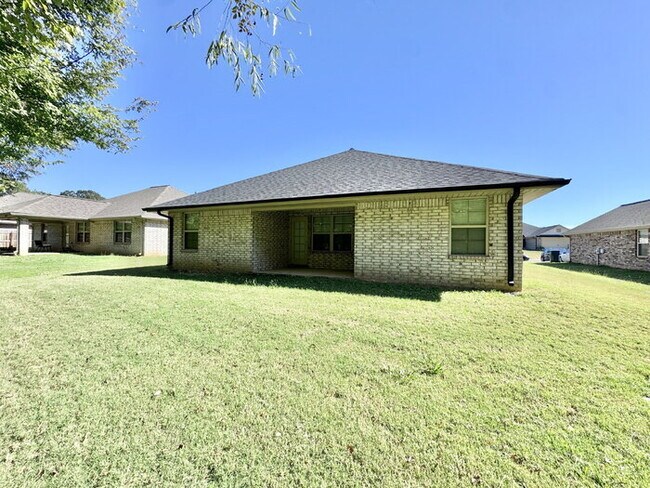 Building Photo - 8437 Grayce Dr