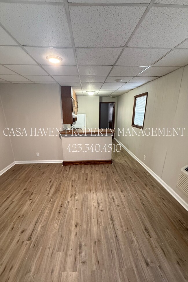 Building Photo - Modern 1 Bed 1 Bath - Pet Friendly!