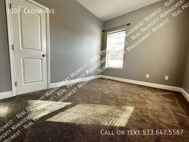 Building Photo - 1307 Cedar Ave