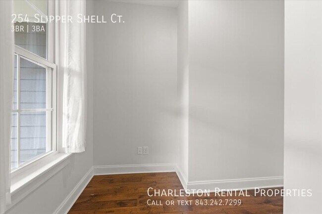 Building Photo - 254 Slipper Shell Ct